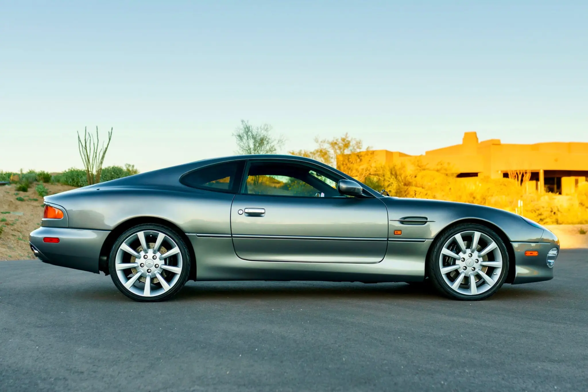 2003 Aston Martin DB7 Coupe Vantage photo 4