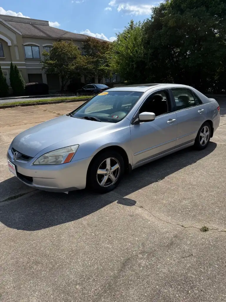 2004 Honda Accord EX 5AT's photo