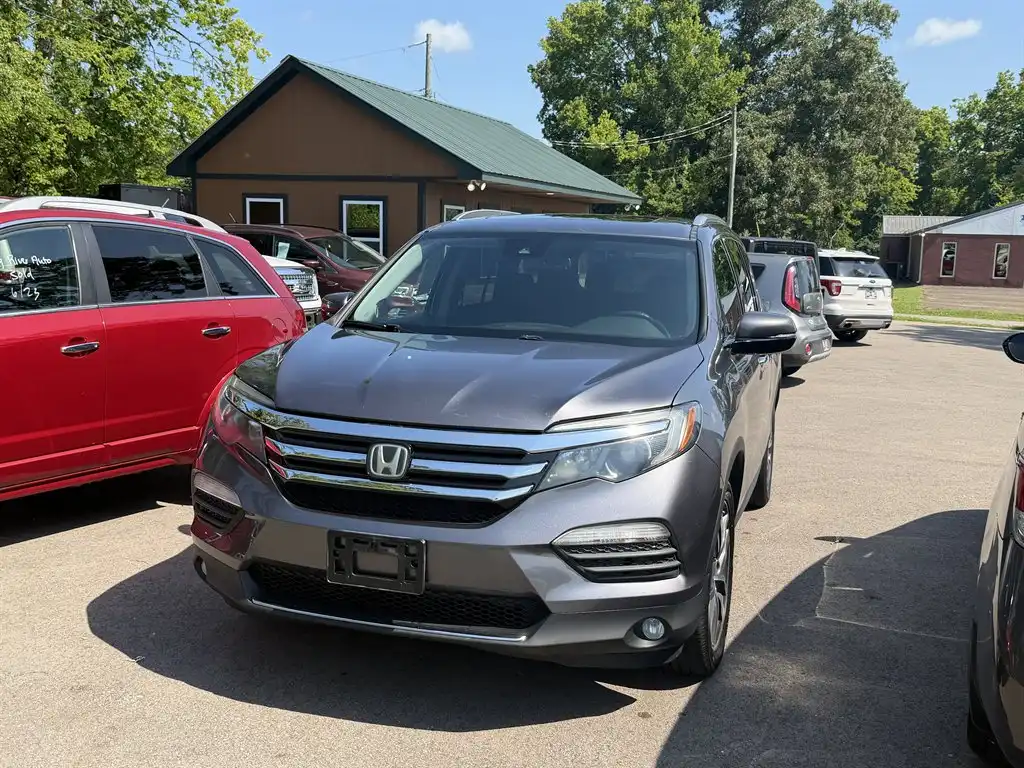 2016 Honda Pilot 4WD Touring's photo