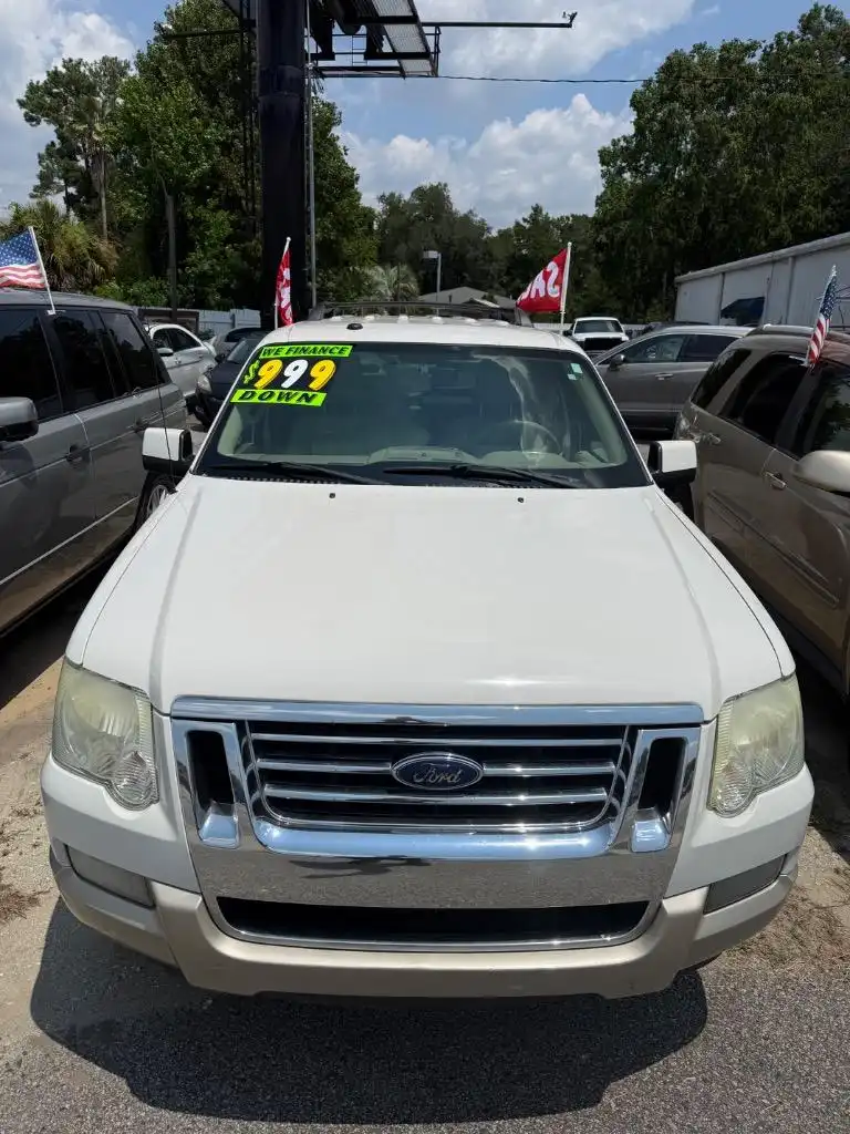 2009 Ford Explorer Eddie Bauer 4.0's photo