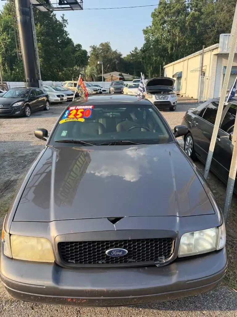 2009 Ford Crown Victoria Police w/Street Pkg (Fleet)'s photo