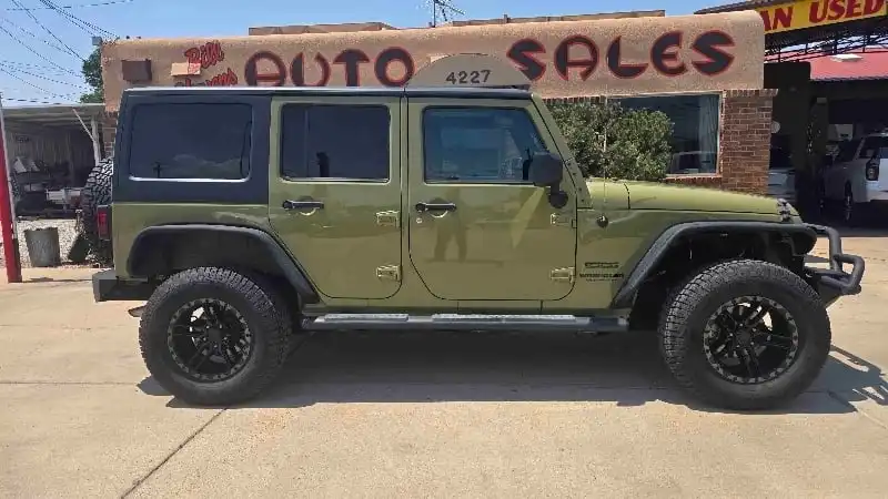 2013 Jeep Wrangler Sport's photo