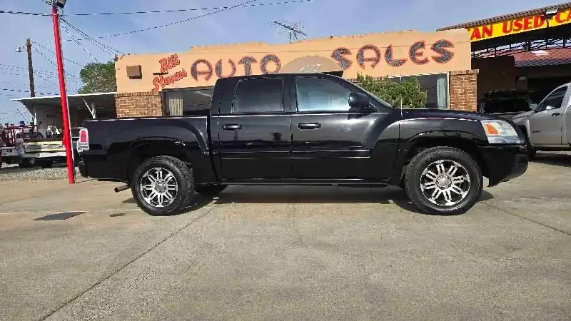 2006 Mitsubishi Raider XLS Double Cab 2WD 5AT's photo