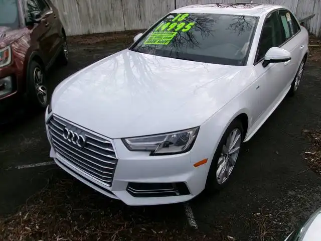2018 Audi A4 2.0T quattro S tronic Premium's photo