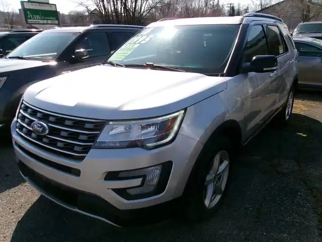 2016 Ford Explorer XLT 4WD's photo
