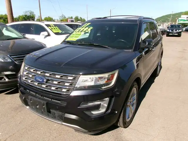 2017 Ford Explorer Limited 4WD's photo