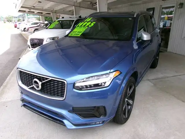 2016 Volvo XC90 T6 AWD R-Design's photo