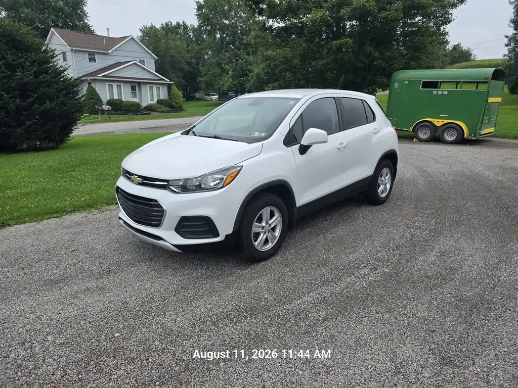 2020 Chevrolet Trax LS AWD's photo