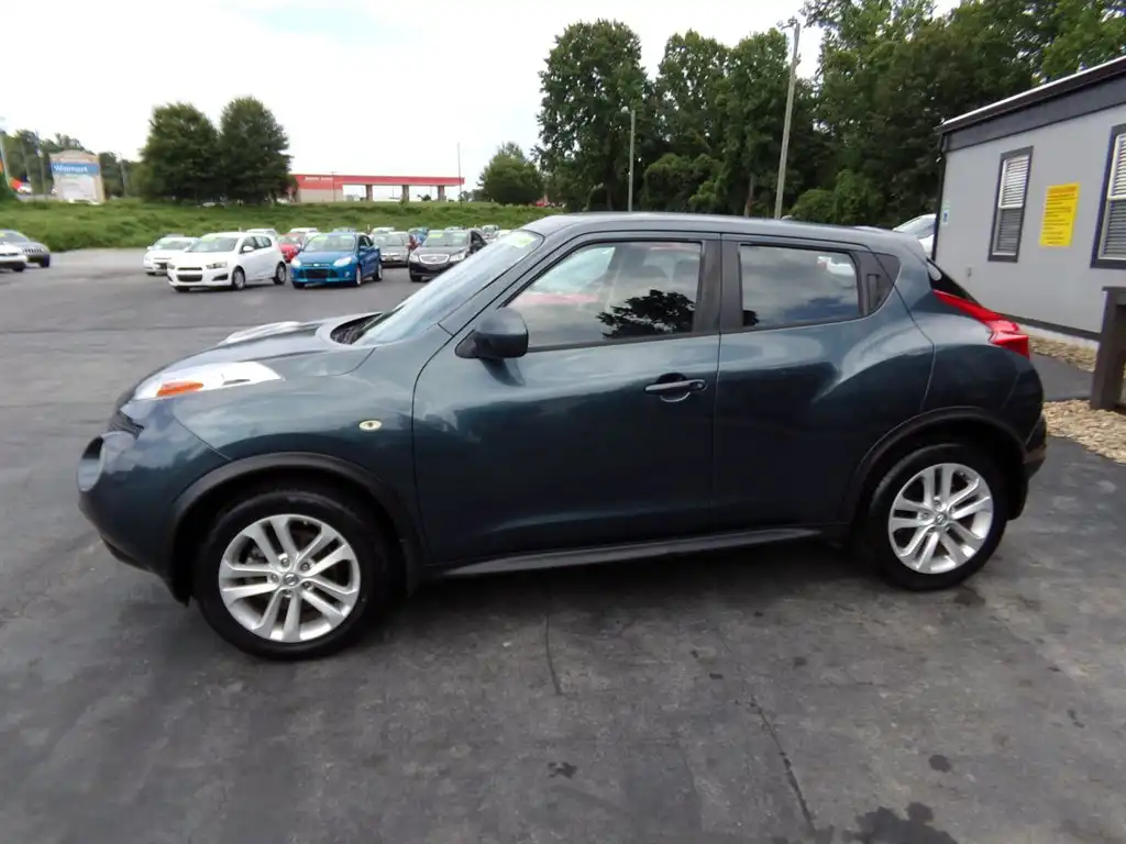 2013 Nissan Juke S FWD CVT's photo