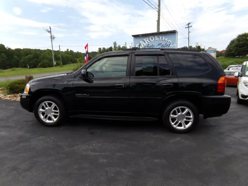 2007 GMC Envoy Denali 4WD's photo