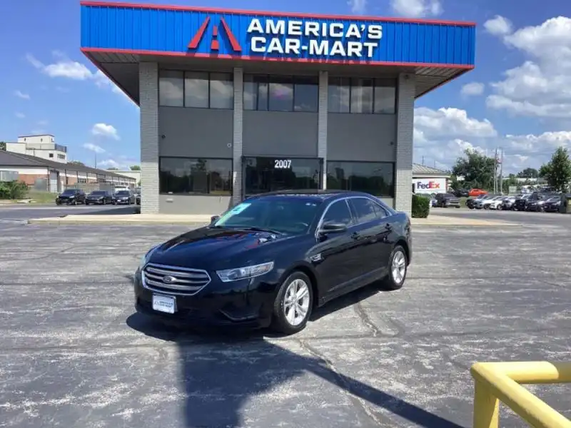 2017 Ford Taurus SE FWD's photo