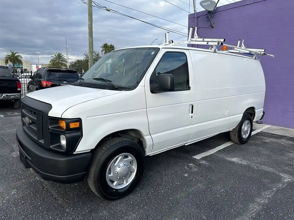 2014 Ford E-Series E-250 Van's photo