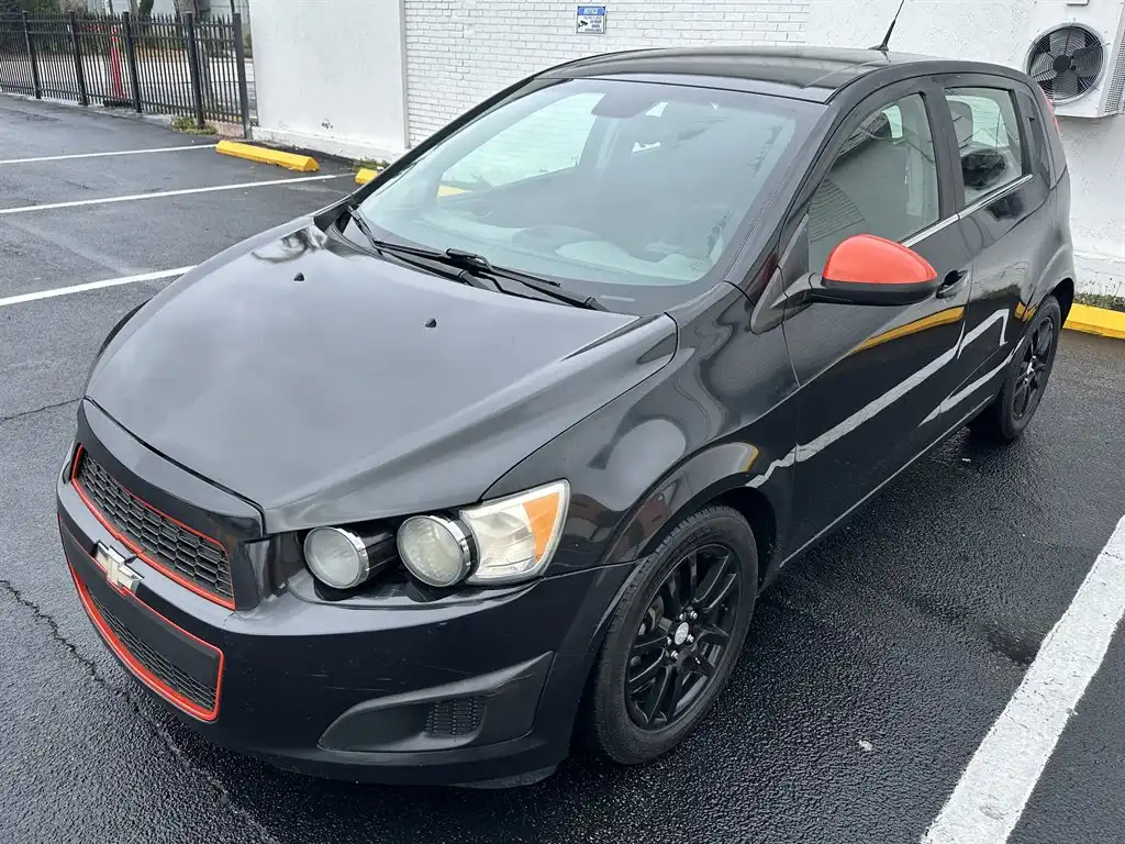 2013 Chevrolet Sonic 5dr LT Automatic's photo