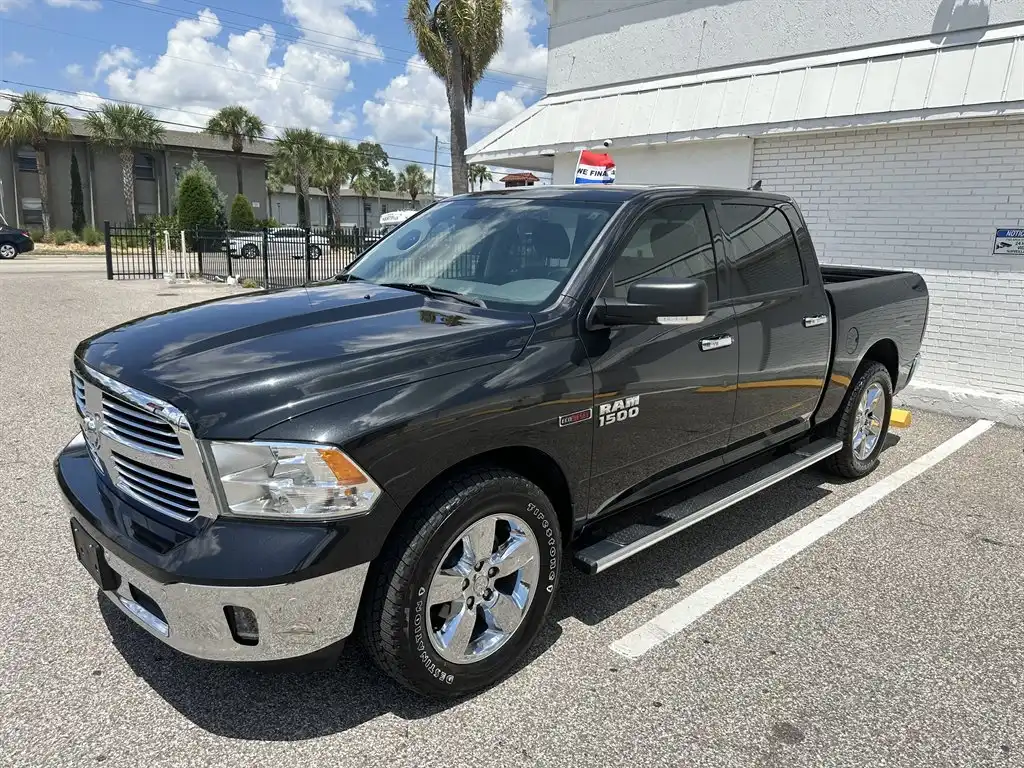 2016 RAM 1500 Lone Star Crew Cab 5'7's photo