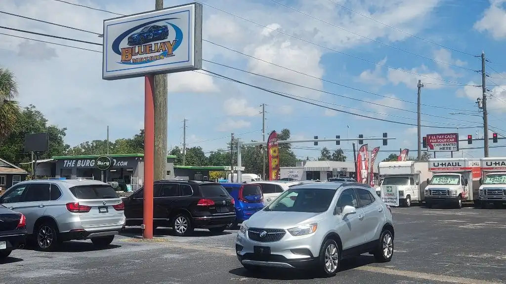 2017 Buick Encore Preferred's photo