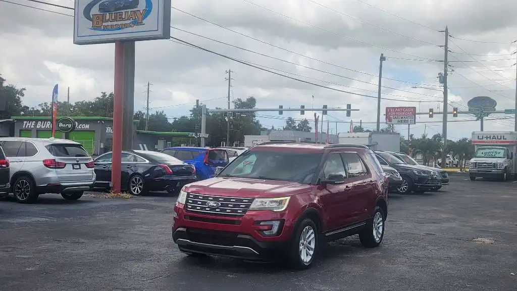 2017 Ford Explorer XLT FWD's photo