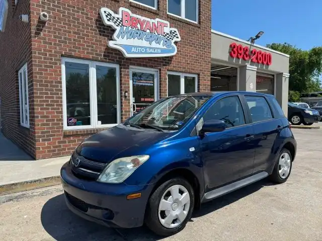 2005 Scion xA 4AT's photo
