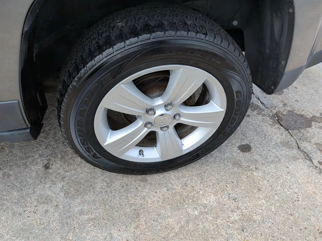 2012 Jeep Patriot Latitude 4WD photo 5