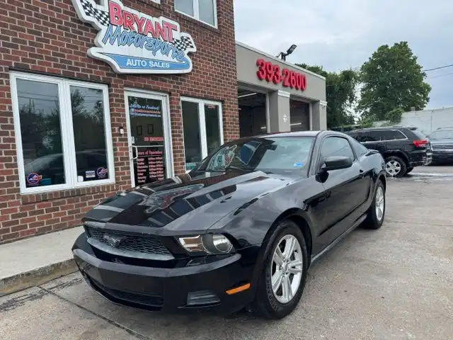 2012 Ford Mustang V6's photo