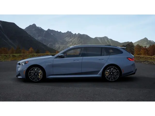 2027 BMW M5 M5 Touring photo 4