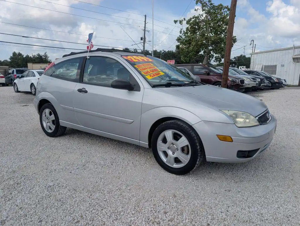 2007 Ford Focus ZX3 S's photo