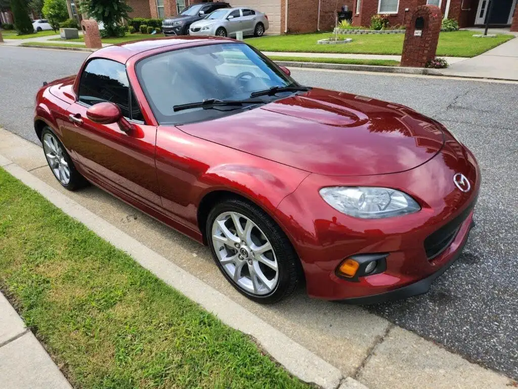 2015 Mazda MX-5 Miata Grand Touring Hard Top Auto's photo