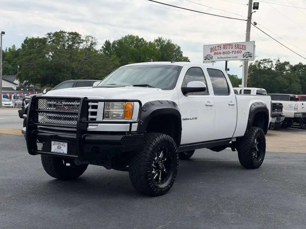 2013 GMC Sierra 4WD Crew Cab Standard Box's photo