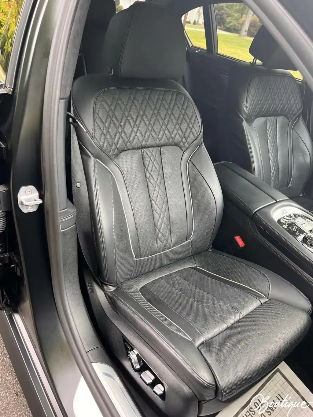 2018 BMW 7 Series 750i's photo