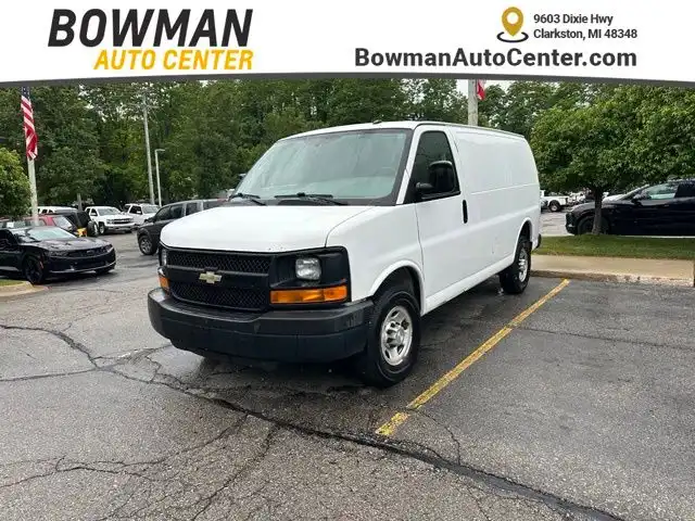 2015 Chevrolet Express 2500 Work Van HD's photo