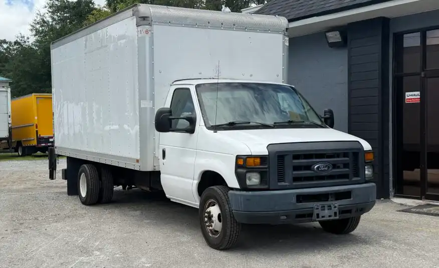 2017 Ford E-Series DRW E-450 Super Duty 176 in WB's photo