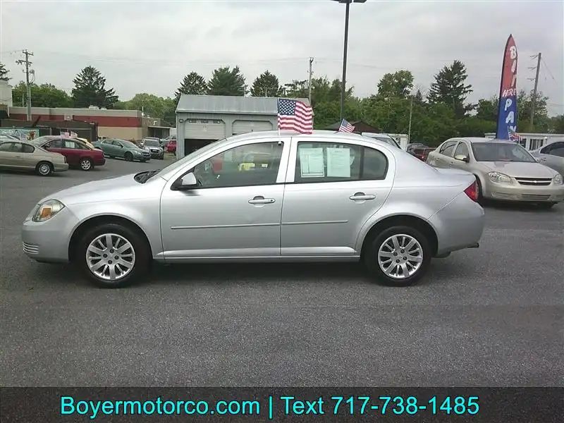 2010 Chevrolet Cobalt LT Sedan's photo