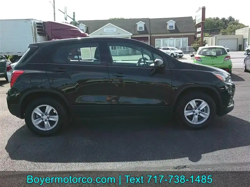 2018 Chevrolet Trax LS AWD's photo
