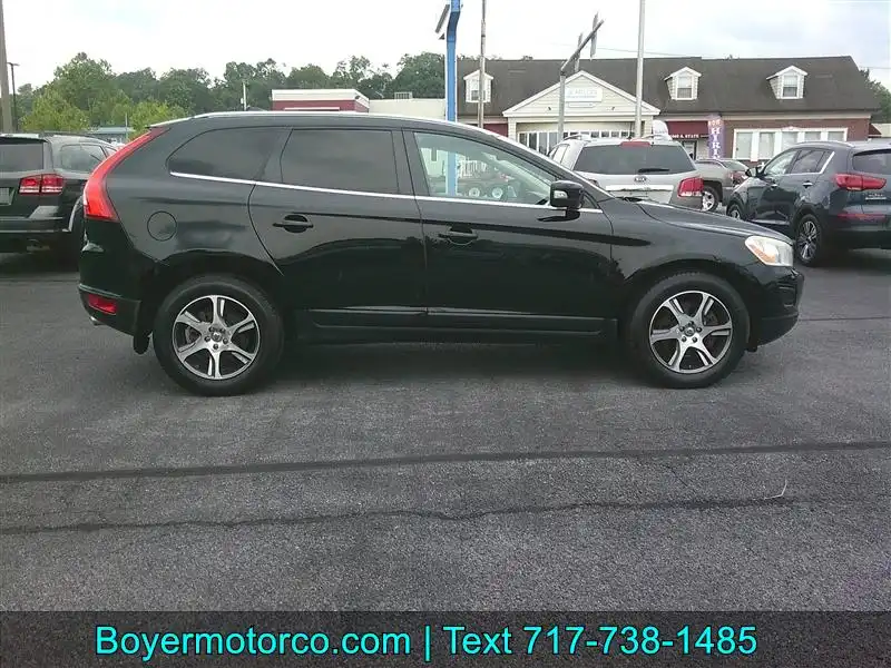 2012 Volvo XC60 T6 AWD Auto's photo