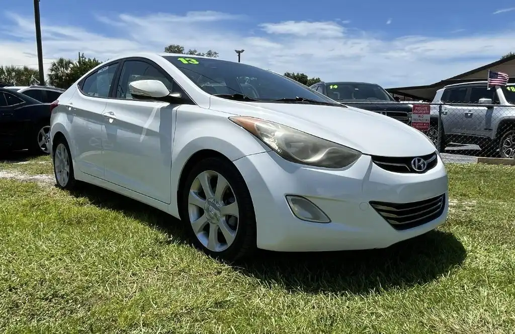 2013 Hyundai Elantra 1.8 Limited A T's photo