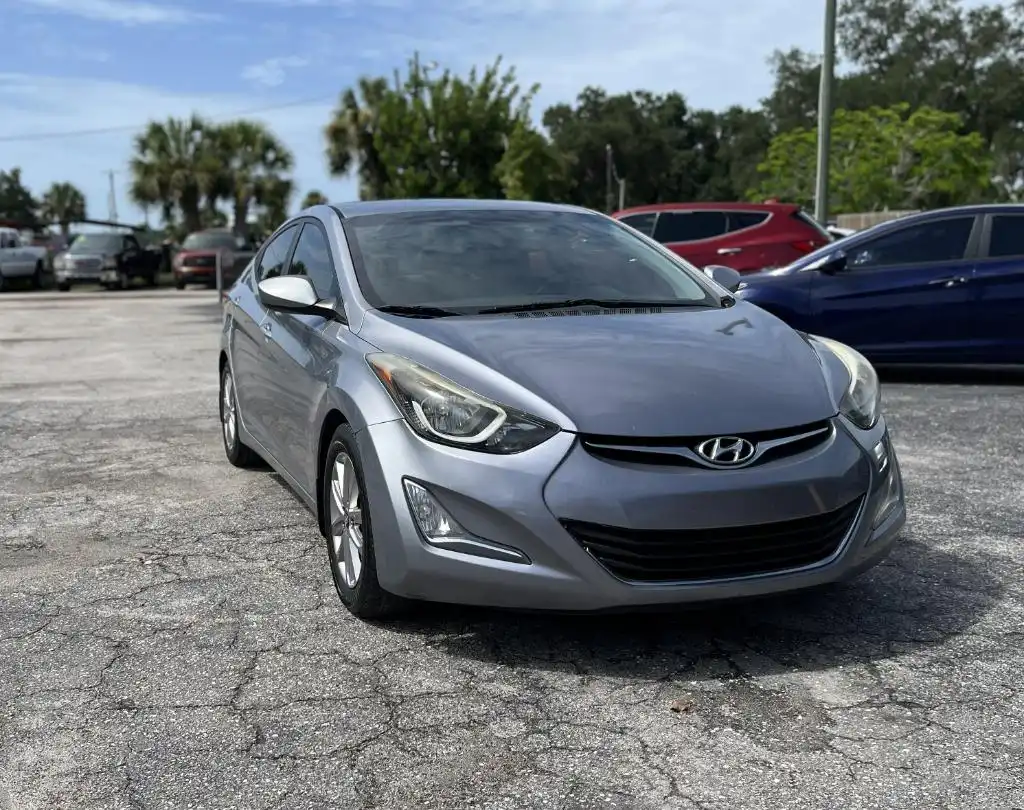 2015 Hyundai Elantra 1.8 SE A/T's photo