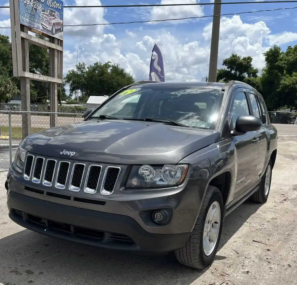 2016 Jeep Compass Sport's photo