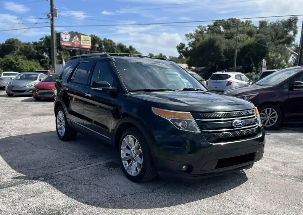 2013 Ford Explorer Limited's photo