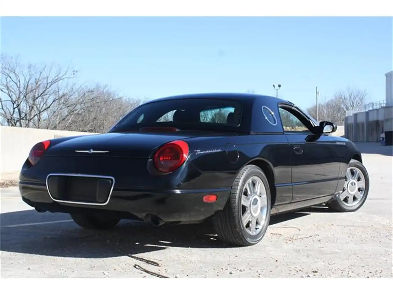 2004 Ford Thunderbird Deluxe's photo