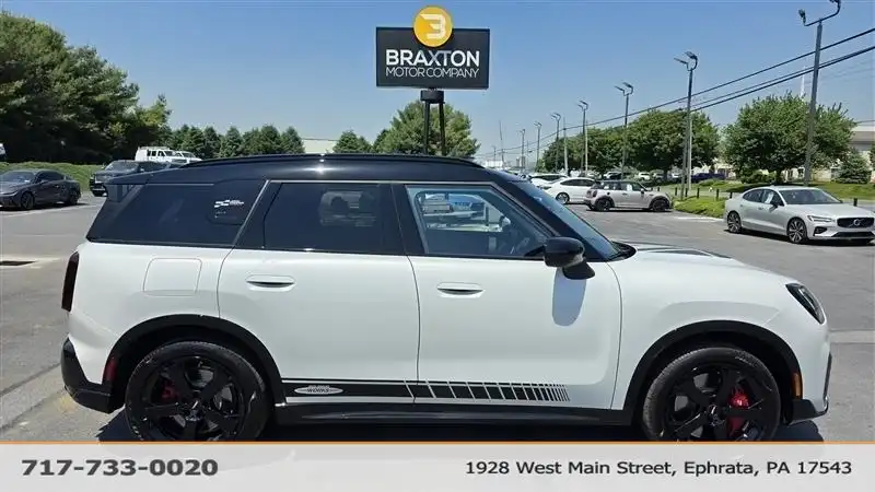 2025 MINI Countryman JCW ALL4's photo