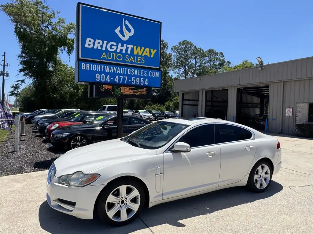 2009 Jaguar XF 4.2 V8 Luxury's photo