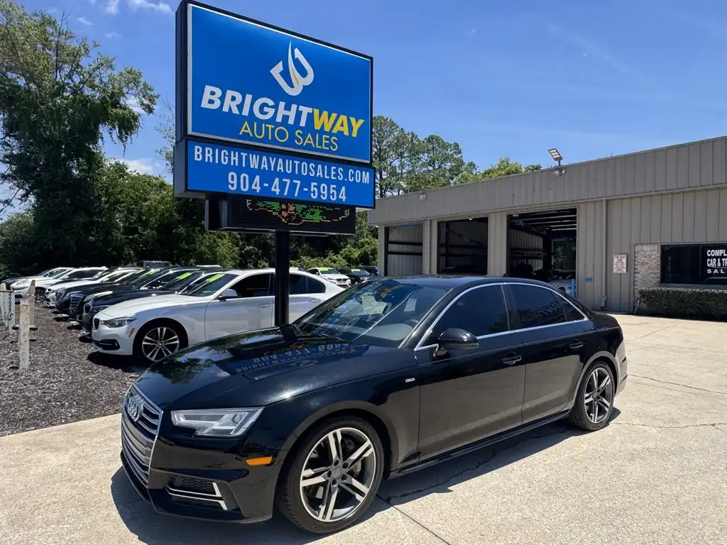 2017 Audi A4 2.0T FWD S tronic Premium Plus's photo