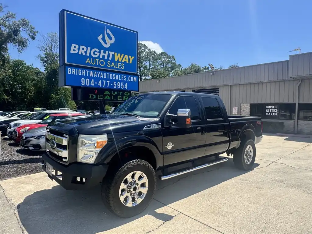2015 Ford F-250 Lariat 4WD Crew Cab 156 in's photo