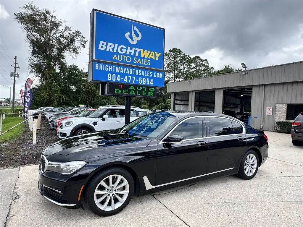 2018 BMW 7 Series 740i Sedan's photo