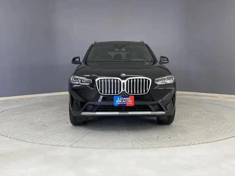 2023 BMW X3 sDrive30i's photo