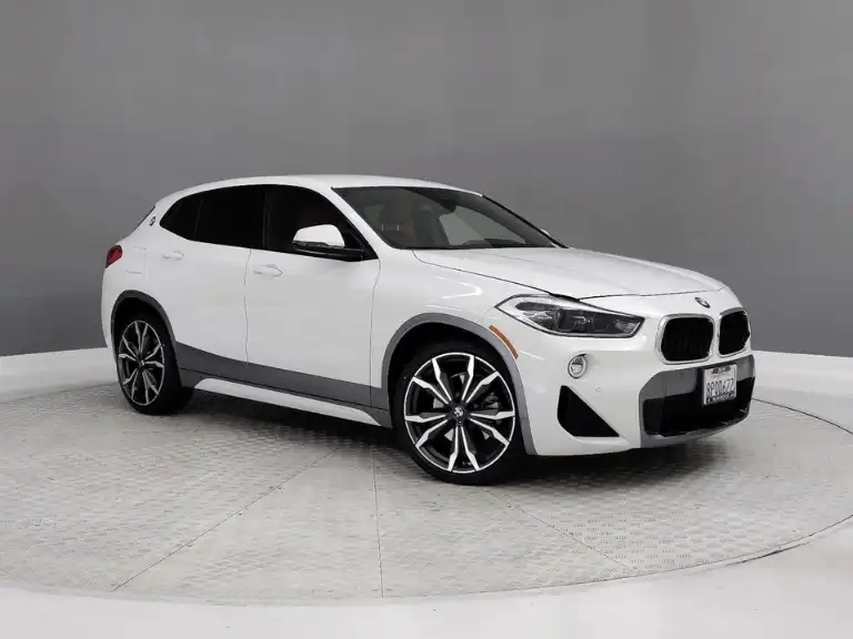 2020 BMW X2 xDrive28i's photo