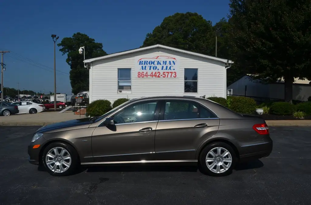 2012 Mercedes-Benz E-Class E350 Luxury photo 1