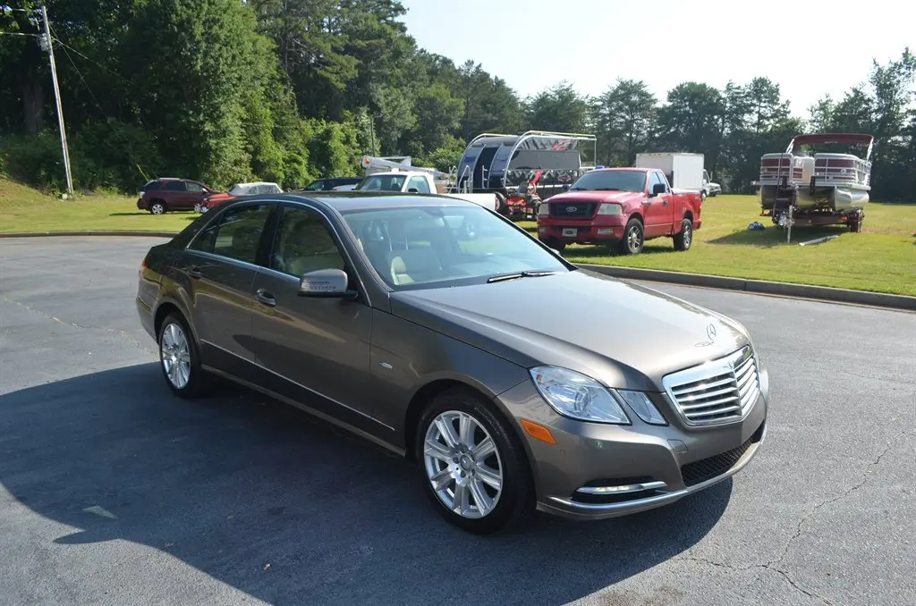 2012 Mercedes-Benz E-Class E350 Luxury photo 5