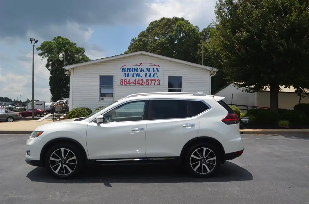 2020 Nissan Rogue SL FWD's photo