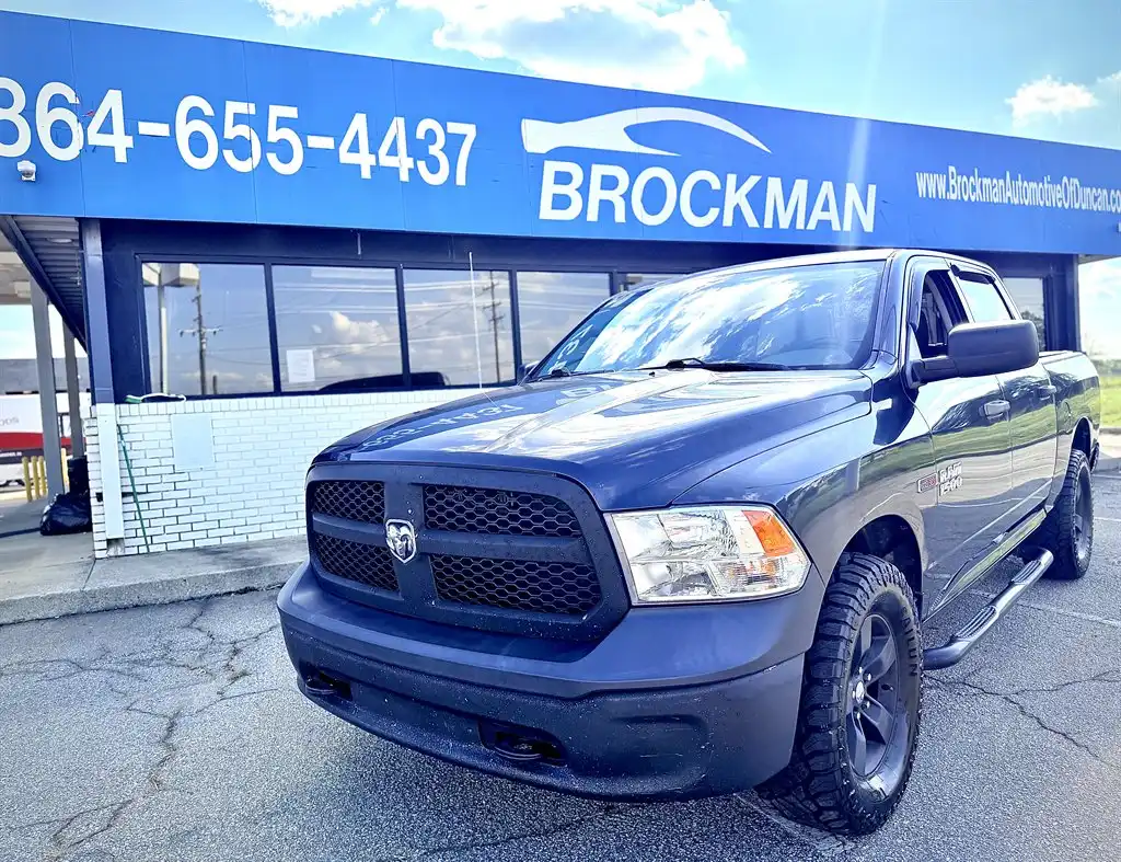 2016 RAM 1500 Tradesman 4x4 Crew Cab 5'7's photo