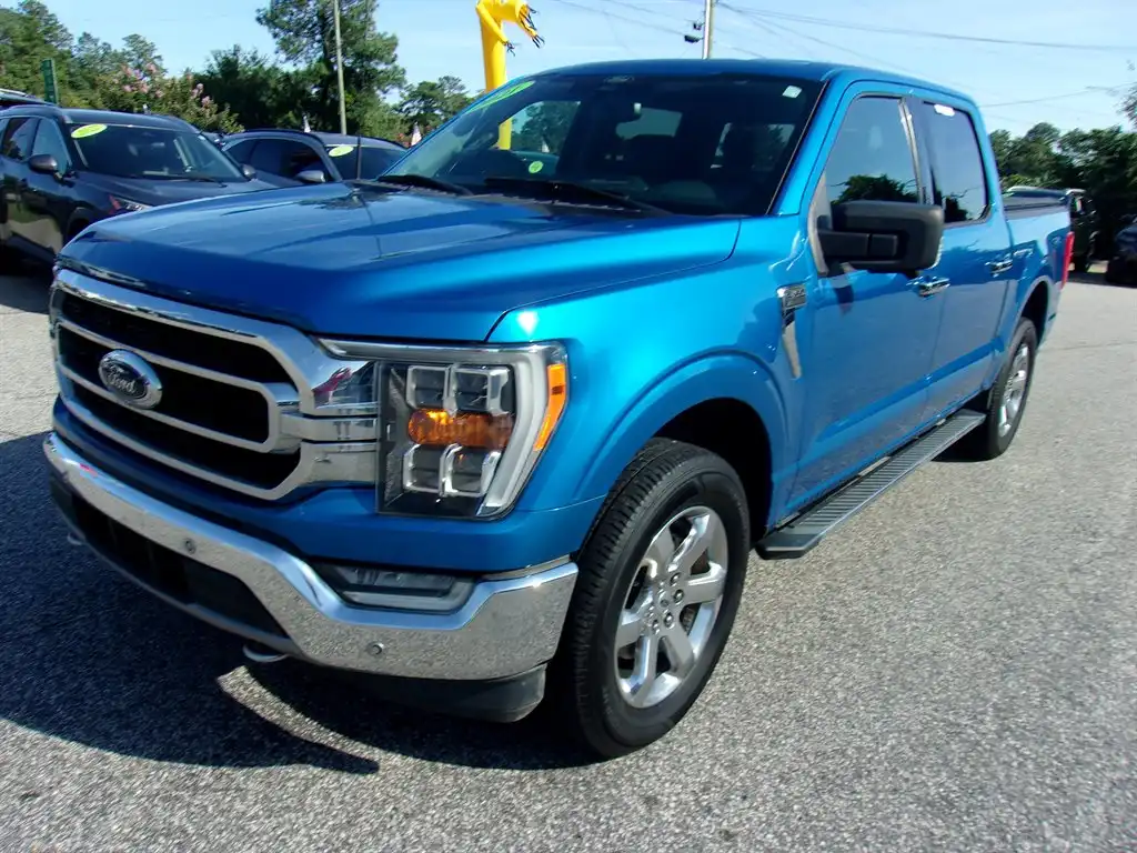 2021 Ford F-150 XLT 4WD SuperCrew 5-1/2' Box's photo